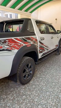 هايلوكس  TRD سته سلندر موديل 25 ماشية 5000 الاتصال على 07707643844