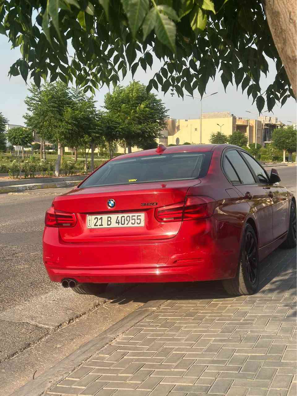 السلام عليكم بيع او مرواس 

BMWF30(2016)وكالة العروش
ميكنه B48 twin power 
turbo
خمس بردات 
تبريد قطعتين 
حساسات خلفيه 
كاميرا دواره
بصمه تشغيل
اربعه انضمه قيادة 
سبورت 
كونفورت
ايكو
نورمال
كير HP8 8 نمر
سلايد روف
حساس مساحات
لايت داينمك
زينون بلادي
اطارات 17 
تخم تاير جديد 
عليها ادامه كامله

للاستفسار *********** Colombo, Sri Lanka

