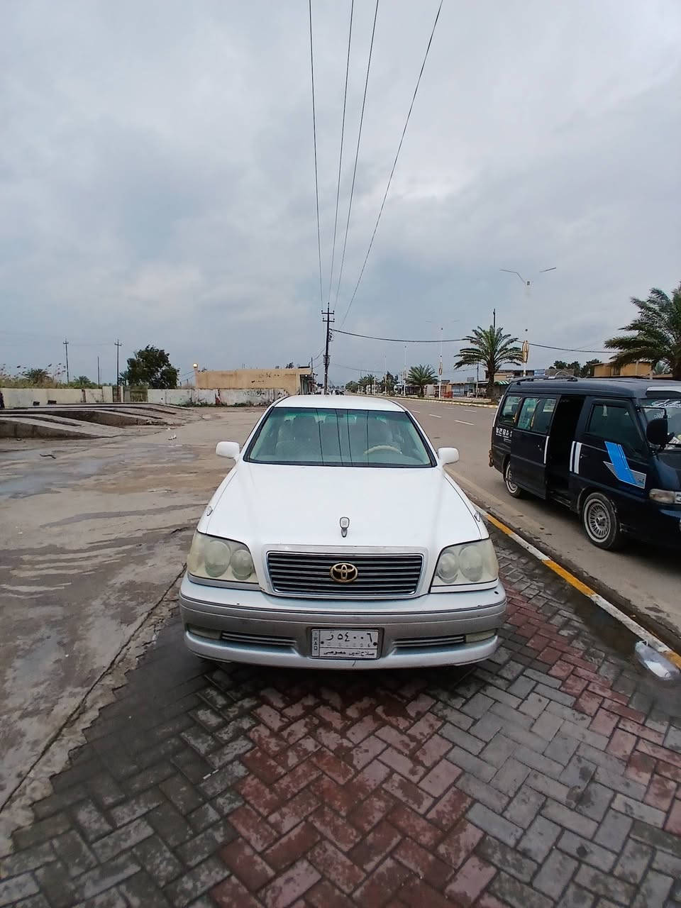 سلام عليكم ملكة للببع التفاصيل
السيارة اصولي رقم الماني صلاح الدين 
فقط كمرك ما مدفوع داخله فحص وهزه وبيه قرار 48 صاحبه موجود بالدجيل 
مواصفات السيارة دكمة وحده  مابيه اي كصه 
فقط لغد مبدل اليمنه اني بدلته بسبب حادث اني سببته السيارة محرك وكير وشواصي مكفولات ولباقي شوف العين لا خياس ولا صبع بلاد كله السيارة تحوير النجف الاشرف 
السعر 65 وبيه مجال لشراي الاتصال على الرقم *********** 
***********
