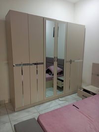 غرفه نوم  البيع ٧قطع بعده جديده مكان بغداد الزعفرانيه 07772373924