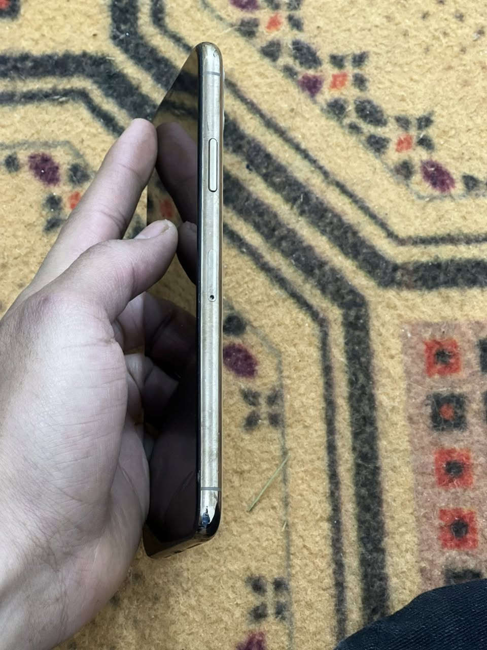 ‏سلام عليكم 11ابرو ماكس للبيع جهاز مبدل بس بطارية اصلية جهاز كلش نظيف تجي تفحص وشوف سعره 375 في مجال حق الجاية مكاني كربلاء *********** موجود واتساب.
