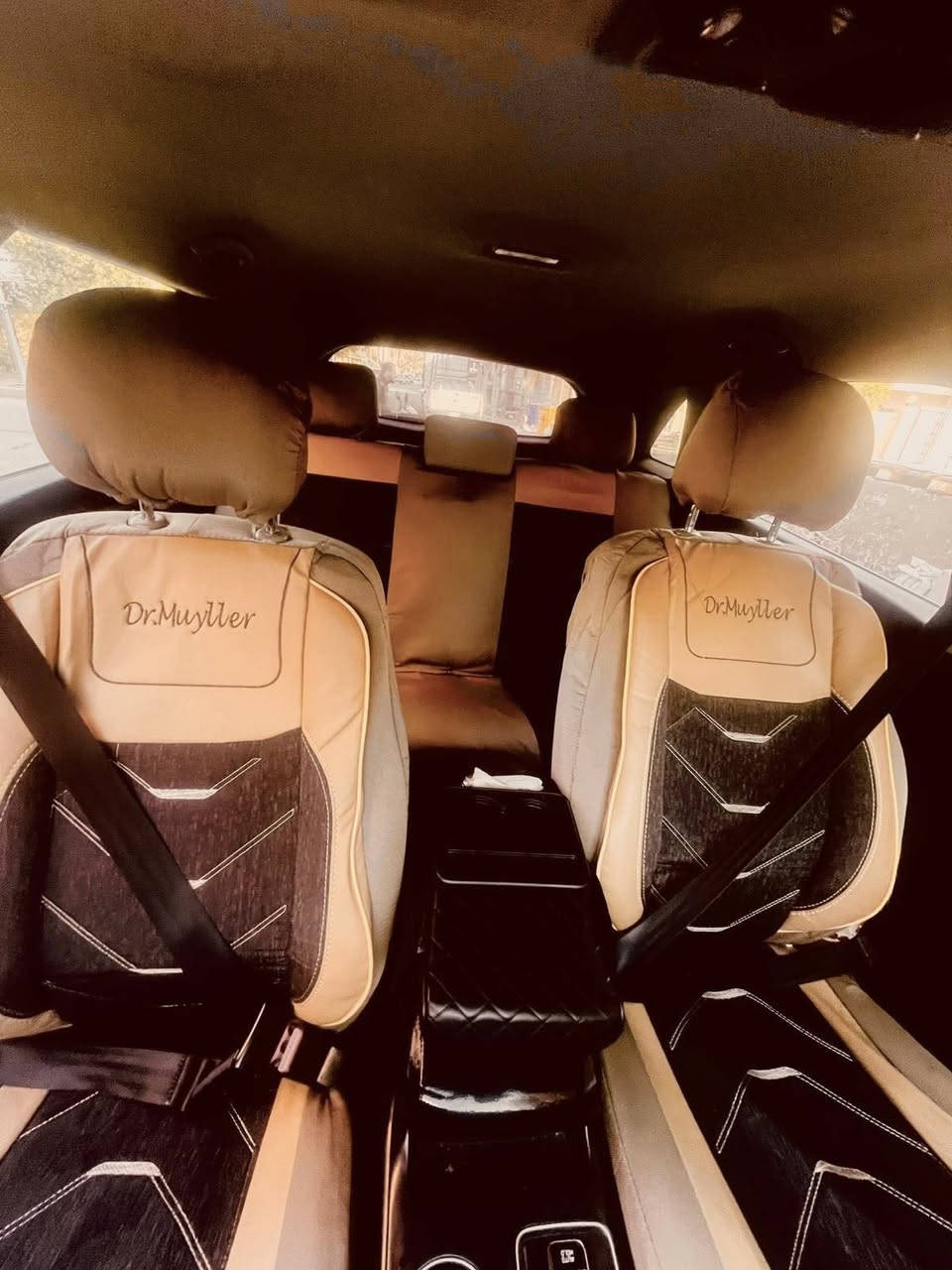 سورنتو  19 وارد امريكي
ضررها جاملغ يمين في امريكا 
مواصفاتها 
نص فول
 4 سلندر  
7راكب  
لايت زنون ناصي 
لايت عالي Led 
Gbs
كامرة ، رادر ، تحكمات ، كروس سرعة ، اوتو باوك ، هاندبريك كهرباء ، مانع انزلاق 
اشاير بالمري
نظام الترحيب
نظام الخروج عن المسار
حساسات ، الوقوف الذكي 
ضررها موضح بالصور 
بيها جاملغ صبغ و بنيد تبديل وصبغ

السعر 160 ورقة
السيارة باسمي تحويل او وكالة جاهز

للاستفسار ‭***********‬
