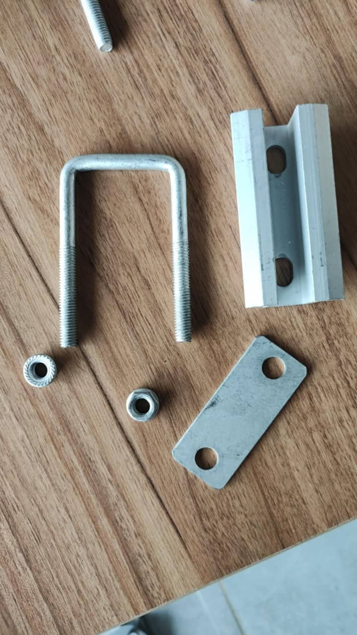 🌞 جديدنا من شركة مسك الشهد للطاقة والأمان ⚡️
🔩 ماسكات ألواح الطاقة الشمسية من الألمنيوم الأصلي بسماكة 4 ملم
✅ مصنوعة خصيصًا لتثبيت الألواح الشمسية بأمان وثبات عالي
✅ سهلة التركيب وسريعة العمل – تربطها بثواني وبدون أي تعب
✅ تُركب كحاضن على البوري وتثبت اللوح من الخلف والأمام لتأمين أقوى من الماسكات العادية
✅ مصنوعة من ألمنيوم مقاوم للظروف المناخية – لا تتأكسد، لا تصدأ، لا تتآكل، ولا تتأثر بحرارة الشمس أو الرطوبة
✅ مقاومة عالية للرياح والعوامل الجوية القاسية
✅ تغنيك عن أي نوع آخر من الماسكات

🚚 توصيل متوفر إلى جميع محافظات العراق
💰 أسعار خاصة للمفرد والجملة
📞 ***********
📍 شركة مسك الشهد للطاقة والأمان

✨ ثبّت منظومتك الشمسية بثقة وجودة تدوم سنين – ماسكات الألمنيوم الأصلية من مسك الشهد، القوة تبدأ من الثبات!
