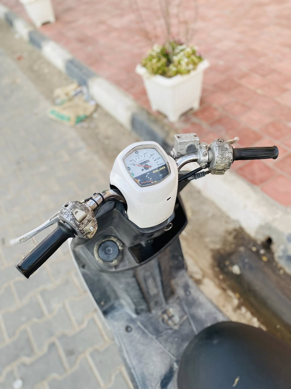 دراجه ماكس بوليس للبيع محرك بالباكيت نظيف الدراجه نكره سلف كهربائات كلها شغاله ناعمه الدراجه وحلوه مابيها اي نقص السعر 900 وبيها مجال للشراي 
مكاني النجف تواصل على الرقم 
***********
