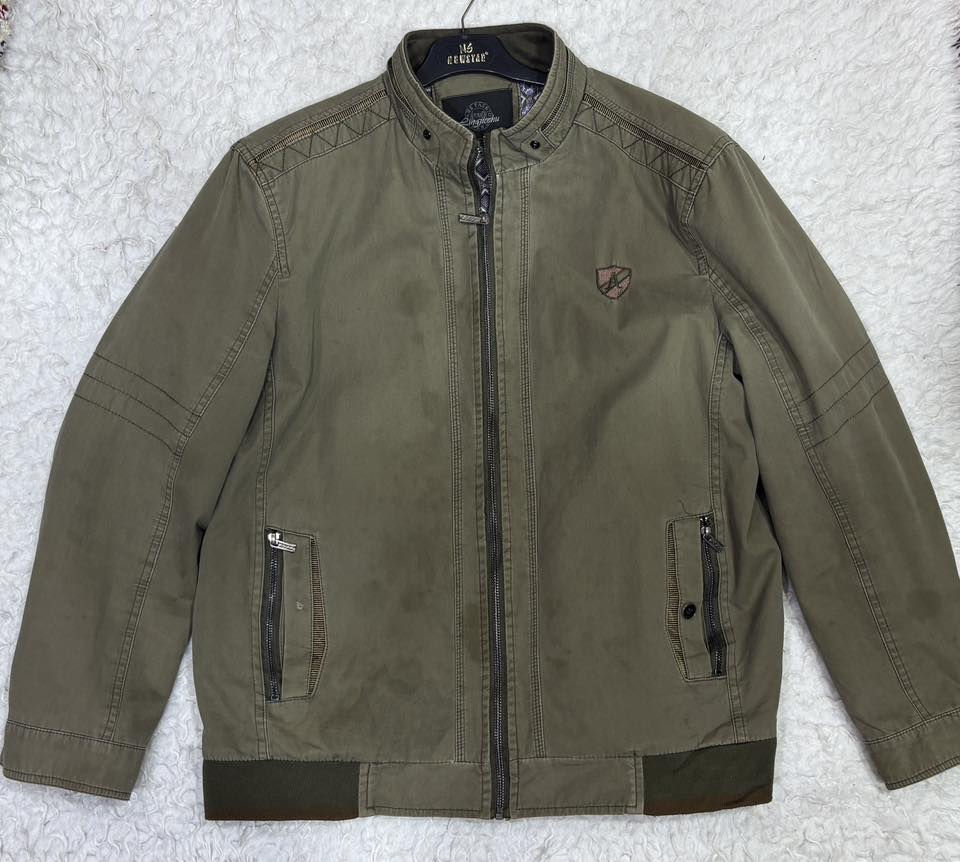 جاكيتات رسمية وكاجوال وقماصل رياضية رجالية  👔🔥
متوفرة كافة القياسات وقطع اخيرة وتخفيضات قوية 🔥🔥😁
للحجز والاستفسار خاص او على الرقم ***********📞 يوجد توصيل لكل العراق 🚚
