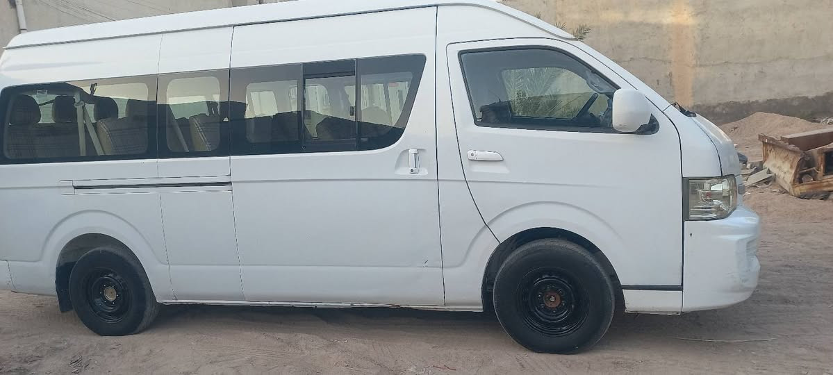 سلام عليكم جنبي عالي لبيع موديل (٢٠١٨ )السعر ١٥٠ وبيها مجال شي قليل مكاني بصره السياره بسمنه مصفره من كلشي رقم جديد (***********)
