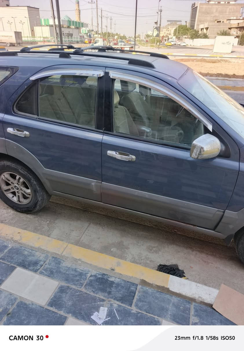 سلام عليكم كيا سورنتو 2004 مكينه وكير  2500 vvt خير من الله سيارة لا تنقيص وتبخير رقم سليمانية تريد وكالة تريد تحول مكاني بغداد سعرها 70 وبيه مجال الاتصال ‏‪***********‬‏
