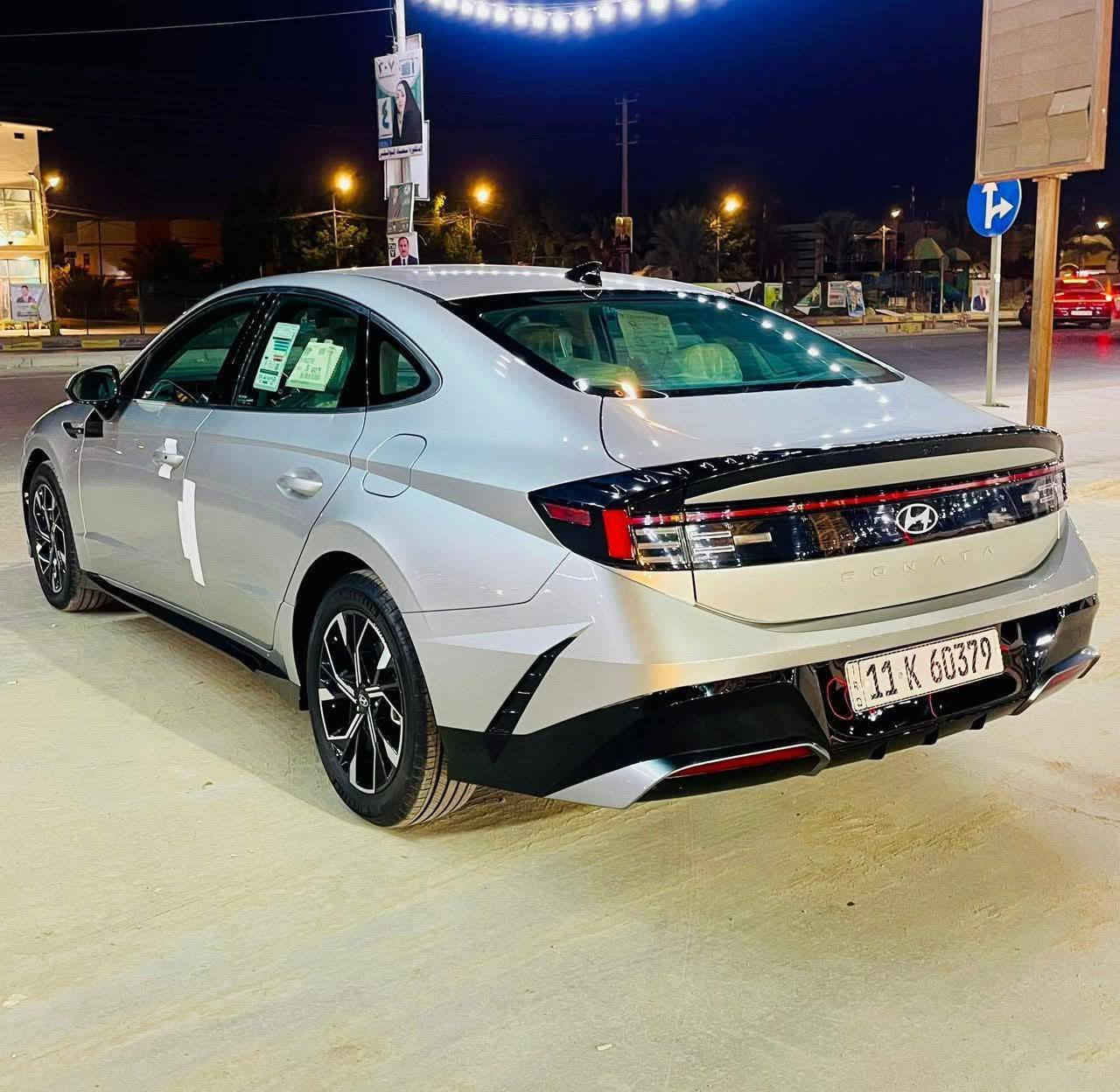 السلام عليكم
سوناتا 2025 فئة SEL
ماشيه 16 الف ميل 
سياره بصمه 
فول حساسات 
نقطه عمياة
تحكم وضعيات قيادة
اوتو هولد
تحكم ستيرن جهتين
قيادة ذاتيه
سايد بريك كهرباء.
تحكم تبريد لمس
حساس تضليل مراة وسطيه
كشافات
عدادات الكتروني
سستم سماعات 12
حادث مرفق بالصور…
السعر 191
***********
مكاني بابل تحويل مباشر
