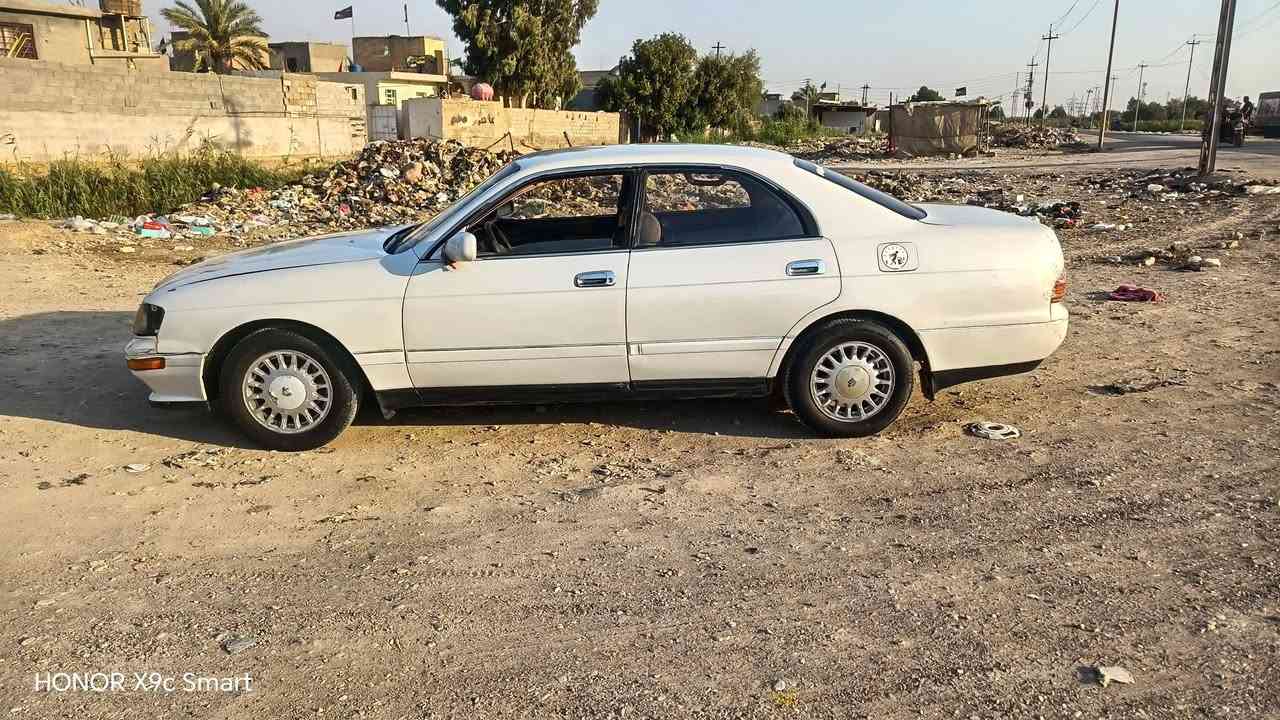 السلام عليكم سياره للبيع بطه سياره جديده صبغ جماليه مقفوله من القصه وعيب الشرعي تحويل ثاني يوم مشروع وطني سياره جديده لا تبخير لا تنقيص مكاني واسط عزيزيه السعر 39 وبها مجال حق الجيه***********
