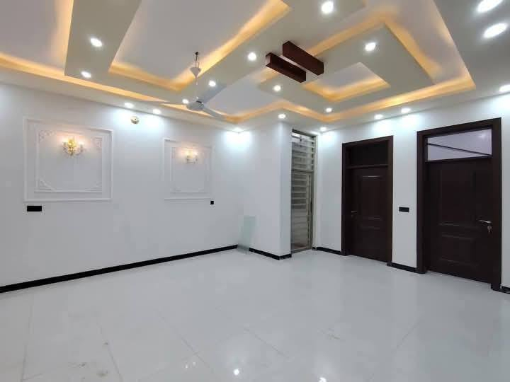 يعلن مكتب  اليرموك  للعقار ⚜️ الدار المســــاحة150متر مربعه
يعلن مكتب  اليرموك  للعقار ⚜️ الدار المســــاحة150متر مربعه
. طابو   زراعي وقرار محكمة 🪐
⚜️ العنــــوان ⚜️  النجف //  
         🔆  الــتـــفـــــاصـيــــل  
الـبـنـاء  درجة اوله البيت مامسكون 
(( طـــابق الاول)) يحــتوي علا غرف، 2 وصاله + ومطبخ مفصول+ وستقبال  وصحيات داخل وخارج. 

🔱الــســعـــر  //57. 🥰

             ملاحظة (((توجد كافت المساحات والقطع  )
⚜️        
((للاستفســار مراجعـة المكتب  #_للعقــار_والمقــاولات
العنــوان مكتب اليرموك  العقار مقابل قرية: الغدير اعمـود 282 #مكتب_اليرموك  العقار_

*********** او الاتصال على الارقام.🟡🟡📞📞📞♾
   🔆📞تطبيق وتساب موجود
او مرسله  😊
