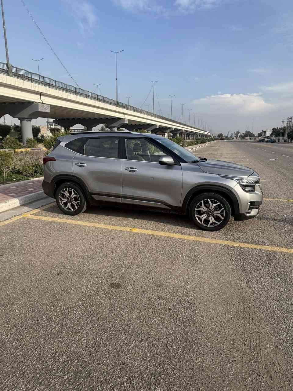 كيا سيلتوس موديل 2022 رقم بغداد حادثهة بنيد فقط ونفسة مصلح السعر 145 وبيهة مجال مكاني بغداد السيارة ماشية 130 الف
رقم الهاتف ***********
