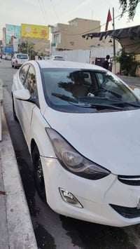 النتره ١٢ خليجي ١٨٠٠ دوش السياره نقصها بس صدر بيها كصه جاملغ الخلفي 07...