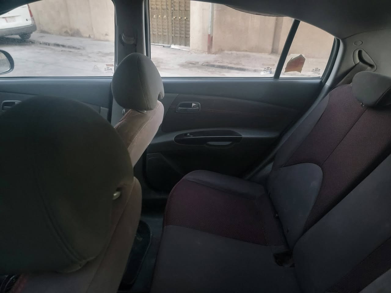السلام عليكم للبيع او للمراوس اب احدث وانطي فرق كيا ريو ٢٠١١ امريكيه (مقدسه) ماشيه ٩٠ مايل مكينه ١٦٠٠ دوش  مكينه كير تدفائه كهرائيات صدر كله خير من الله  بيه قطع صبغ ابيع حزام بغداد اب اسمي رايده ٦٧ وبيه مجال مكانه بياع حي الرساله الرقم ***********

