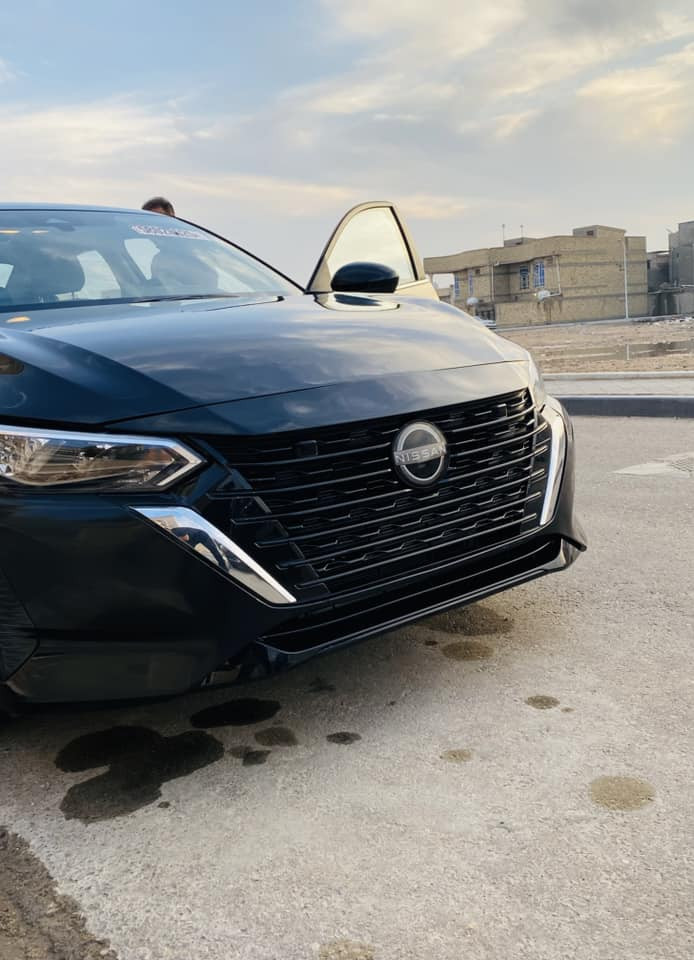 سلام عليكم نيسان سنترا 2025 وارد امريكي حره منفيس باسمي  تترقم جميع المحافظات 
صارلها اسبوع من دخلت  حادثها بنيد فقط وباقي مكفول بدون دواخل. 
سيارة كامله مكمله على اخير بصمه  دخول ذكي 
نظام اقتصادي ECO
رادار امامي خلفي 
كروز سرعه 
نقط عمياء 
كامره 360 درجة 
حساس امامي خلفي 
تحكم ستيرن فول على اخير 
تبريد حداده كير محرك كله مكفول شرط الفحص 
طخم تاير. مال شركه بلادي 
محرك 2000 

ماشيه 2000بعدها زيرو لسيارة 
المكان البصرة 
السعر 132 وبيها مجال بيك خير وتتدل
***********
