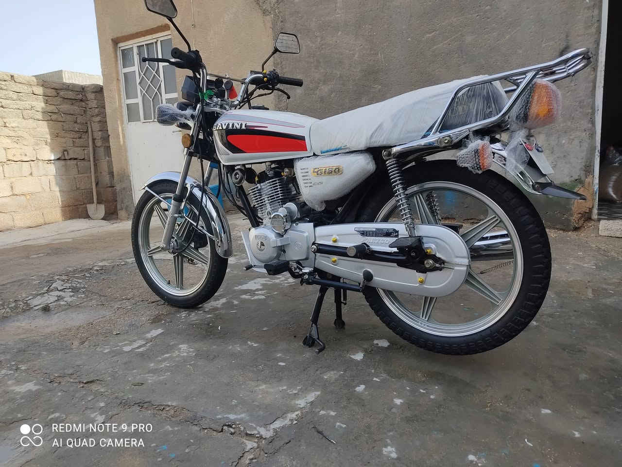 السلام عليكم شباب سيفان للبيع موديل 2023 دراجه نضيفه واحلى من الصور الشراي بيه خير ويدلل مكاني حله ابوغرق  مامتواجد على الفيس هذا رقمي 🤍***********
