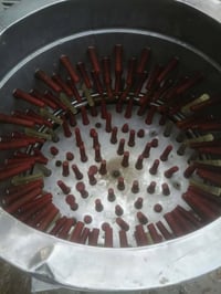 هلاسة دجاج للبيع مشتغله اسبوعين وانتركت نظيفه سعرها 200وبيها مجال بسيط...