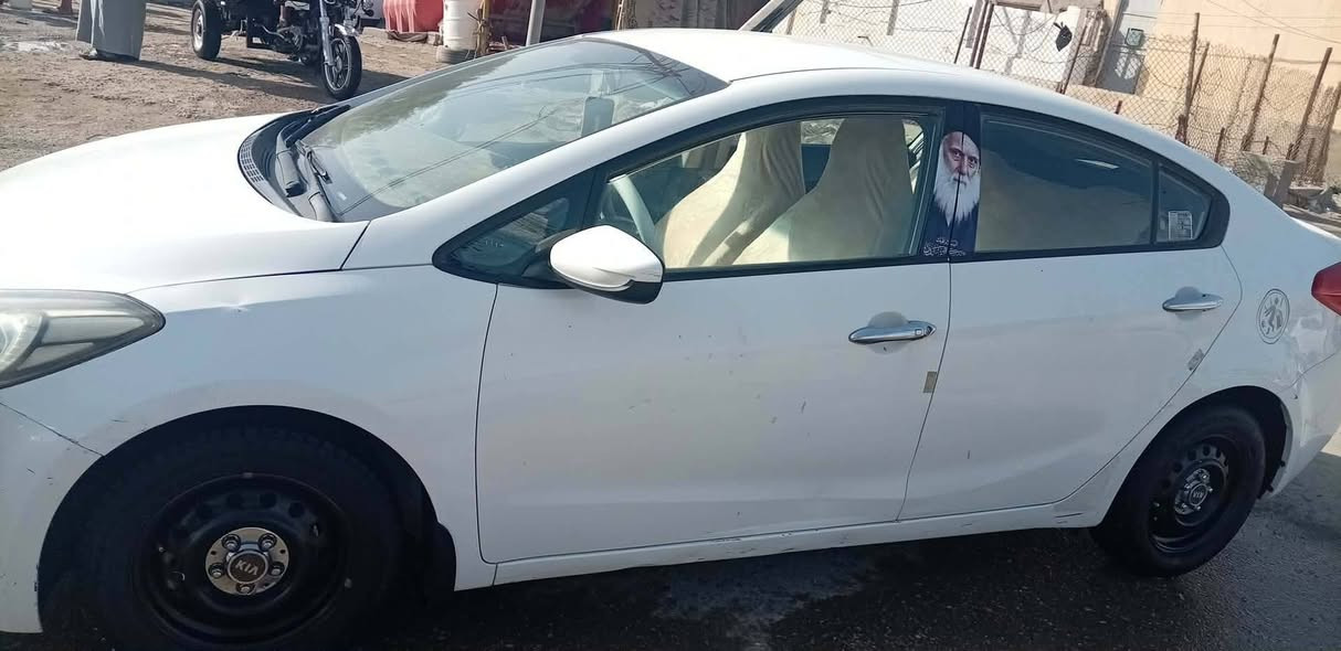 سيراتو 2014
السيارة ب اسمي واذا ماعندك تجي تاخذها وتاخذ عيوني وياها
سيارة جاهزة كبل تطلع بيها ماناقصها اي شي
كير ومكينة مكفولات برغي مامفتوح بيهن
حدادية شرط توها مبدلة
كهربائيات كلها جاهزة 
تبريد +تدفئة 
دوشمة سيارة جديدة
كل تبديل مابيها فقط رشات صبغ باب الصايغ نص منة والورة نص منة رش بدون معجون وبدون فتح وبدون ضربة تفحص وتشوف بعينك وعندي سونار الها
وبيها شخط صغير بلباب الجهة الثانية موضح بصورة
السيارة احلئ من الصور

السعر 110وبيها مجال للشراي وبخدمتكم
والموشراي رجاءآ لايتصل 
رقمي للتواصل ***********
