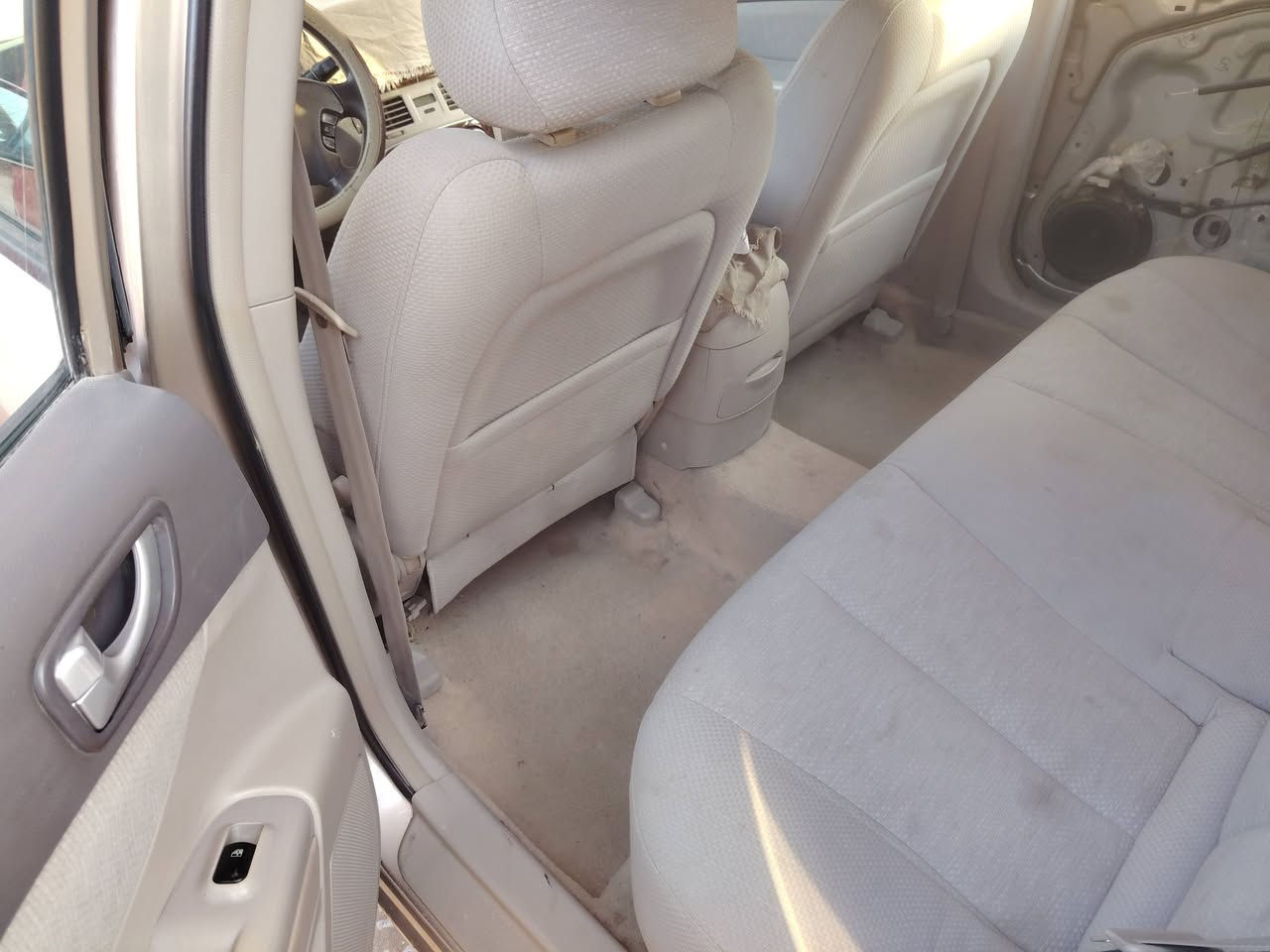 سوناتا 2006 خليجي 2400 مكفولة ما عدا الجاملغ
مكينة وكير وحدادية مكفولات 
تخم تاير،  منظومة تبريد جديده رقم نجف بأسمي مداور ثاني يوم 
السعر 107 وبيها مجال
مكان السياره ديوانية قضاء غماس 
***********
