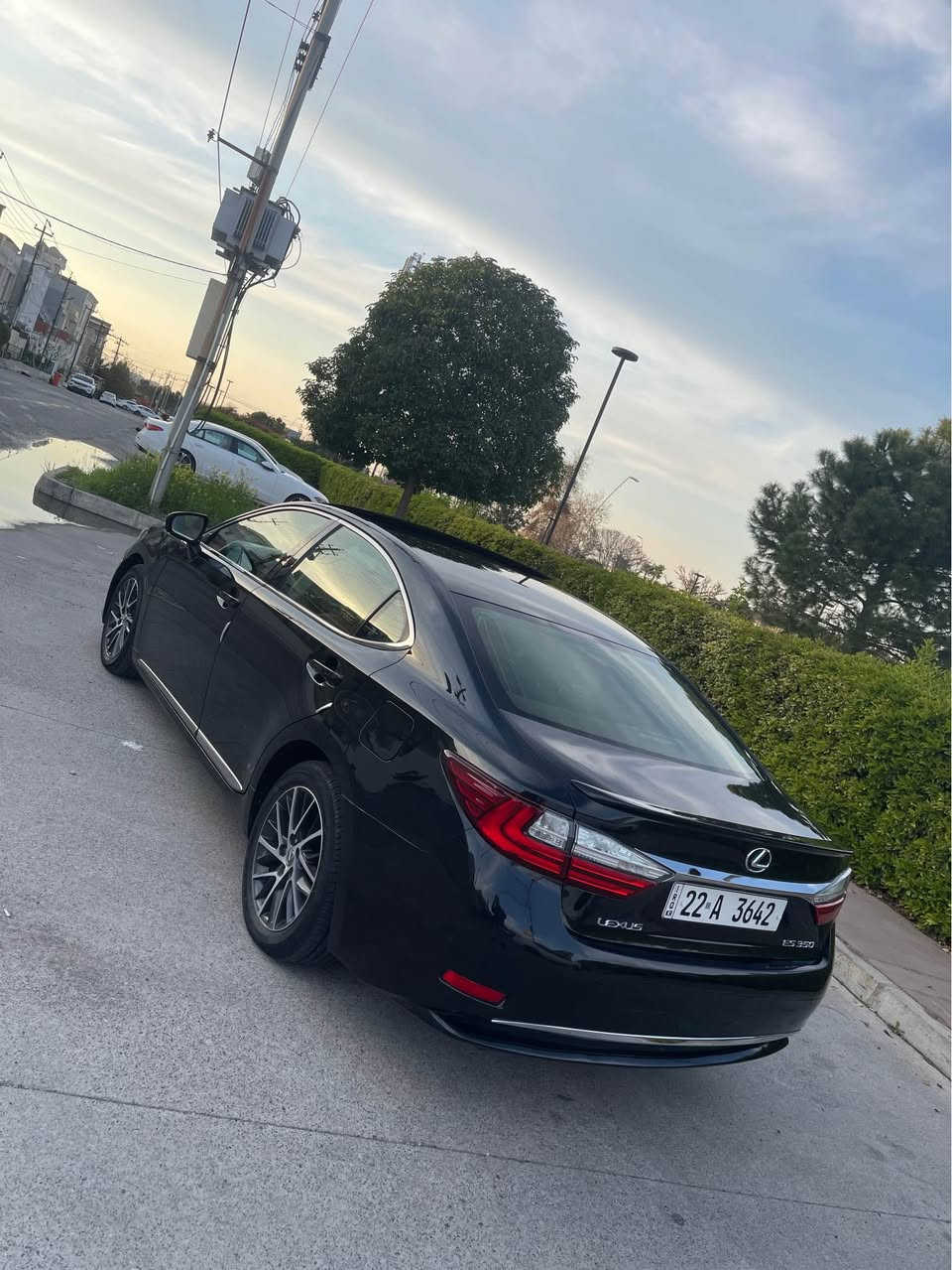 ليكسز ٢٠١٧ شەریکەی هەولێر وکالە قەپات مواسەفات داخل قەیسی بلادی کشن جلد خزن تبرید سکان کارەبایی رادار و حساس لایت اوتو مرایات شفت ٥ پەردە بلادی بانوراما تبرید مرکزی و سندوق شەفتە سەیارە یەک دەستە لە شەریکە تا ئێستا گێر و مەکینەی بە شەرت نەکرایتەوە ٦ سلندر ٣ پارچەی پێشەوە بۆياغە بێ ایرباک سەیارە لەسەر دەقی شەریکە ماوەتەوە هەموو گیانی بە شەرت   
شوێن هەولێر 
 WhatsApp 0751 474 3889 
0750 709 1662 أربيل, العراق
