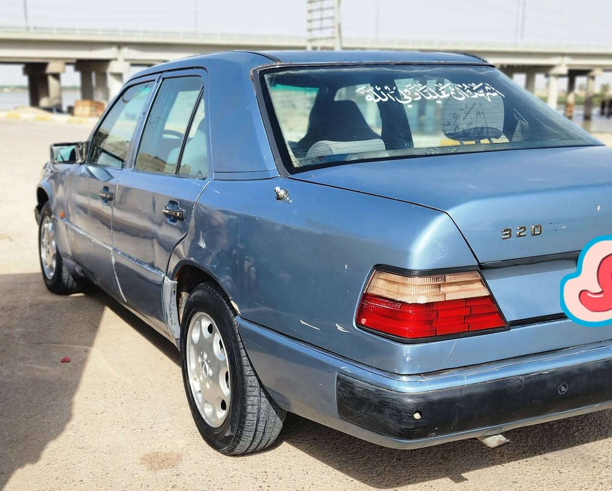 سلام وعليكم البيع مارسدس دب رقم بغداد مشروع وطني تحويل مباشر سياره ابسم صديقي سياره كفاله من اكص كفاله من عيب شرعي كفاله من نقل الجثه كفاله قواعد شرط علا بلاد مكينه ثنين ونص  كهربايات كلها شغلاله سياره حلاه من صوره  تجي وشوف سعر 40 مجالها كلش بصيط حك اجيه فقط الله يشهد سياره جاهزه وحلوه مكاني بصره قظاء القرنه  تواصل *********** او *********** ورزق الجميع انشالله
