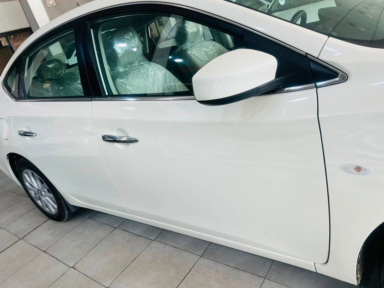 سنترة خليجي
🔹موديل ٢٠٢٥ 
🔹مكفولة كفاله عامه من صبخ وشخط ورصعه
🔹سياره وكاله بعدهه بضمان 
🔹ماشيه 5 الف
🔹مواصفات
-فتحه.سقف
-شاشه جبيره 
-كامره دواره
-تبريد قطعتين
-مري كهرباء 
🔹تحويل ثاني يوم 
🔹 السعر ١٣٧ ورقه (قابله لتفاوض)
🔹الاتصال والاستفسار 
(*********** - ***********

