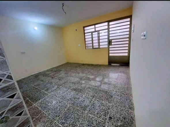 مشتمل 60 متر  طابق ثاني للأيجار يحتوي
غرفة نوم + صاله كبيره + خدمات
جاهزة للسكن ماطور ماء + كيزر + تانكي ماء + واير سحب موقع مميز جدا 
حي تونس السكني شارع معهد اوروك 
اي استفسار  ***********
