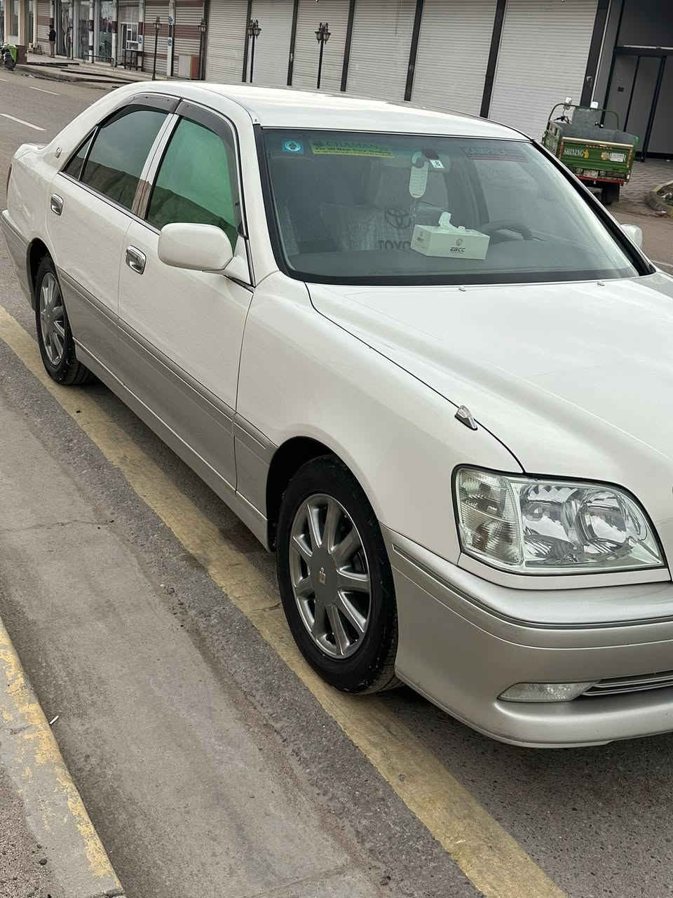 سلام وعليكم للبيع ملكه موديل 2003 تسجيل جديد شرط تحويل رقم بصره نكليزي بسمي سياره 3دكم محرك دي فور الكبير سياره كفاله من دعاميه لدعاميه كفاله من صبغ عراق ويابان للستفسار اتصل ***********
