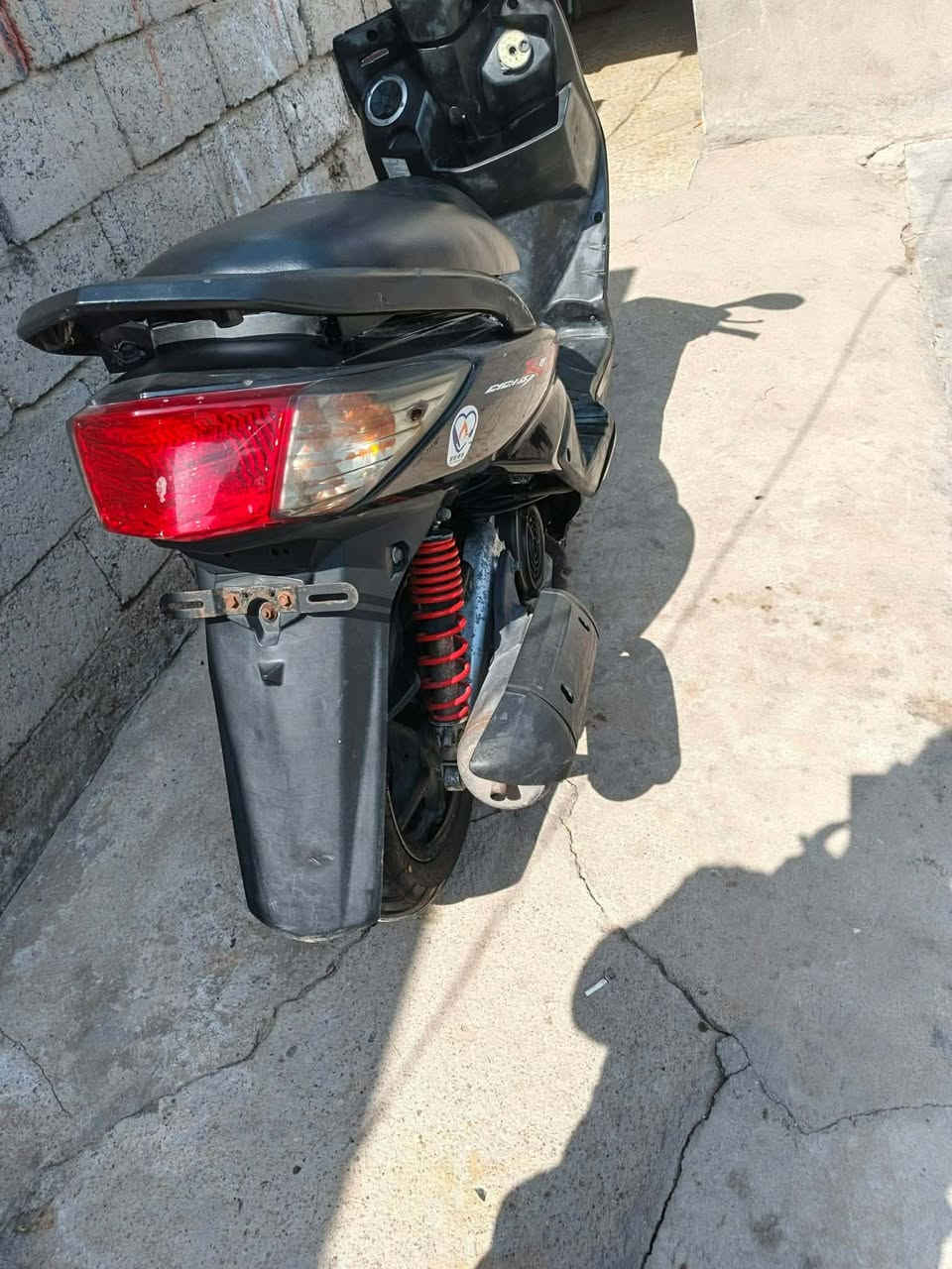 دراجة سكنس فحل. كابريتر كلهة شغالة سلف هندر كهربايات الدراجة اي نقص مابيهة الدراجة مكفولة كفالة عامة جيب وياك فيتر وفحص مكينة خرسة ماتسمع صوتهة السعر 700 المكان الشعلة الرقم ***********
