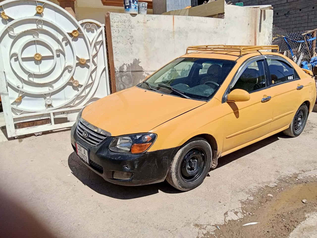 سيارة سبكترا للبيع بأسمي مكاني ديالى مشروع وطني محرك وكير جديد تبريد ثلج ضررها باب السائق تخم تاير جديد باتري جديد سنوية مجددة رقم انكليري وهزة جديدة السعر ٦٥ ورقة تلفون *********** تحويل ثاني يوم مصفرة غرامات هيئة ومرور
