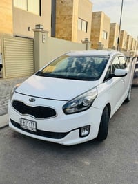 سيارة نوع كيا كارنز خليجي استلام شركة محرك ٢٠٠٠ ، ٧ راكب، موديل ٢٠١٥ ل...