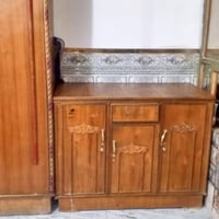 كنتور و بوفيه البيع مستخدمه نضيف الكنتور با 200 وبي مجالالبوفيه با 120...