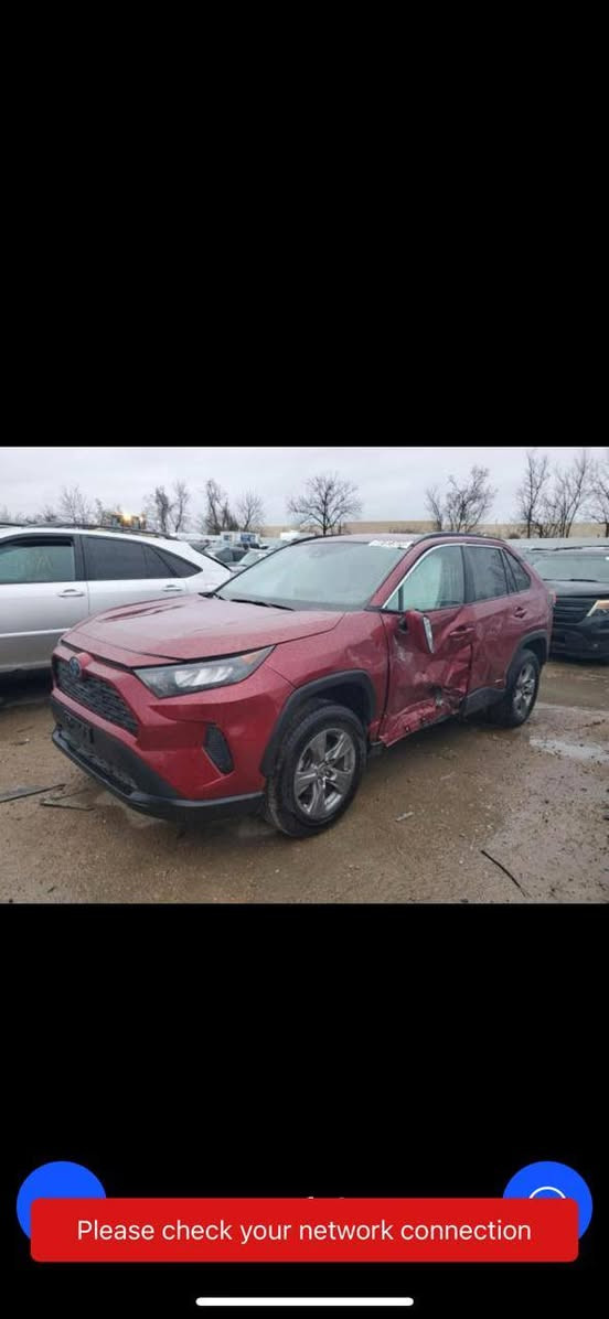 راف فور هايبرد LE 2022 وارد ضربتها باب السائق السعر 22500 $ َبيها مجال بسيط 
2T3MWRFV8NW137729
بغداد اليرموك ***********  بيه واتساب
