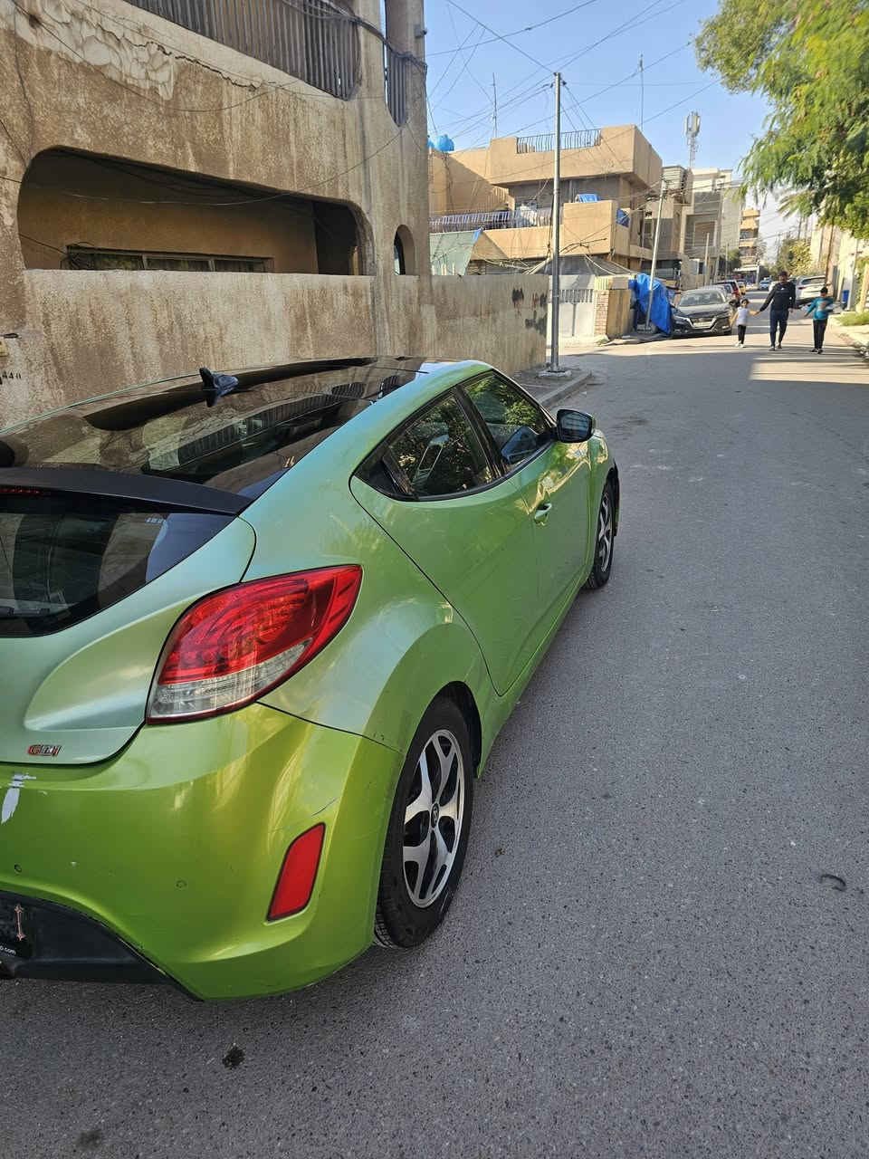 السلام عليكم
هونداي فيلوستر ٢٠١٢ وارد كوري رقم بغداد بدون حادث (كير عادي ٦ نمر) بيها شوية صبغ بالدوسة جهة الصدر ودعاميات مواصفات بصمة ، حساسات ، كامرة ، تدفئة كشنات ، بانوراما ، وباقي المواصفات المعروفة ، 
 المحرك بي تبخير وشوية نقوصات ابيعها ع حالها السعر المطلوب ٧٠ ورقة وبي مجال بسيط 
موقع السيارة بغداد للتواصل ***********
