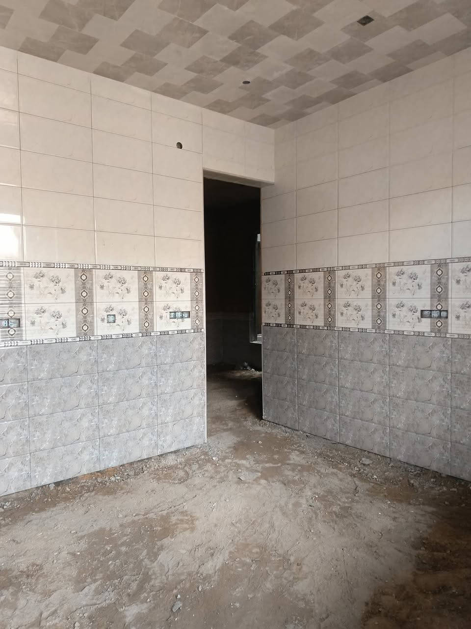 كادر سراميك متفرغ حالين ***********
