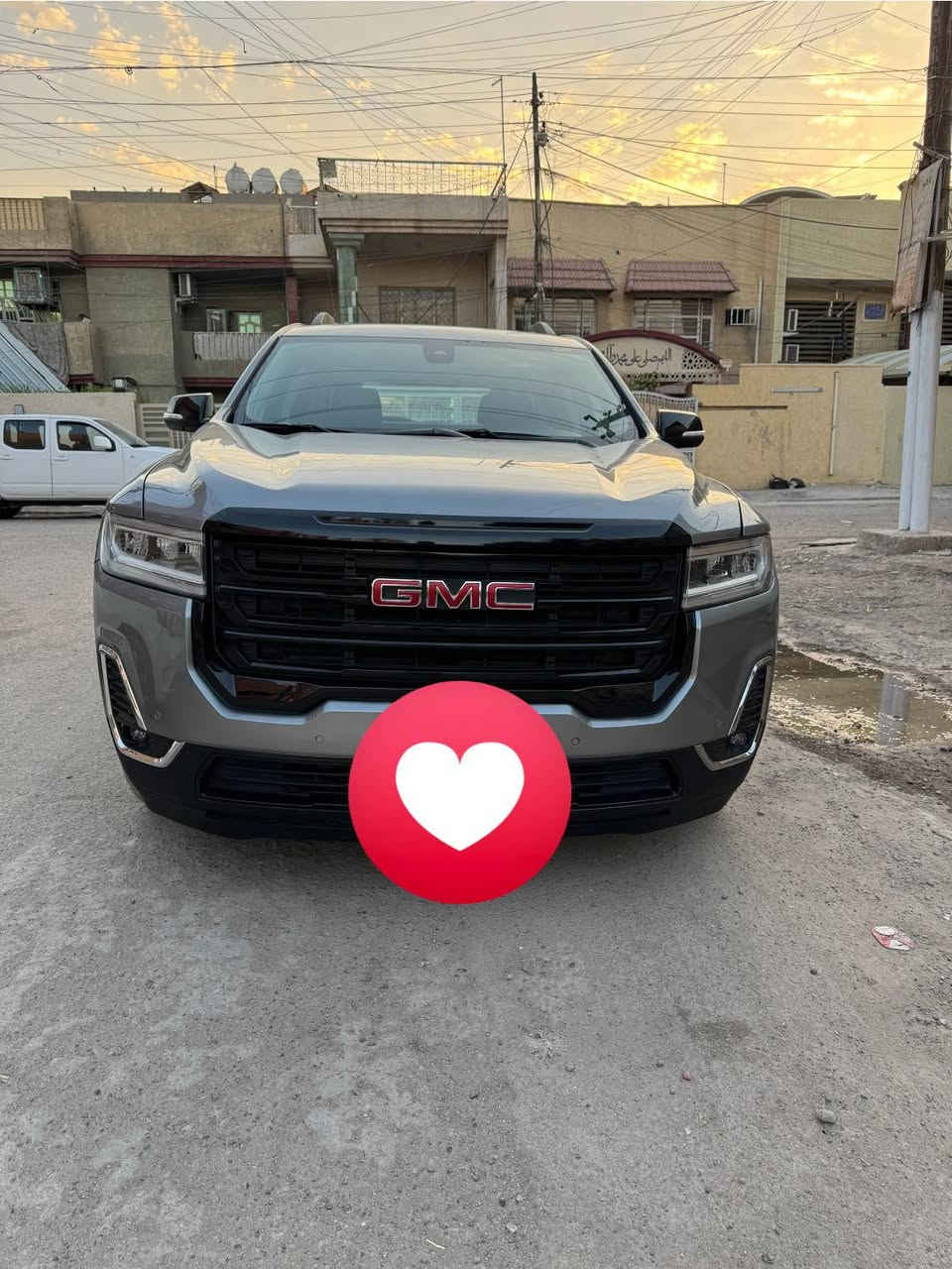 GMC slt اكاديا 2023
السيارة بلادية للاخير بلاك توب 
١ ماشية ٢١ الف 
٢ فور ويل دفع رباعي ستة سلندر 
٣ خمس انضمة قيادة 
٤ كشنات جلد منفصل مع تدفئة مع حساسات بل كشن 
٥ راداد امامي خلفي جانبي 
٥ حادث جاملغ وربع البنيد 
٦ رقم بغداد مميز 
٧ مكان السيارة بغداد حي اور وبعد بيها هواي مواصفات 
٨ للاتصال ***********
