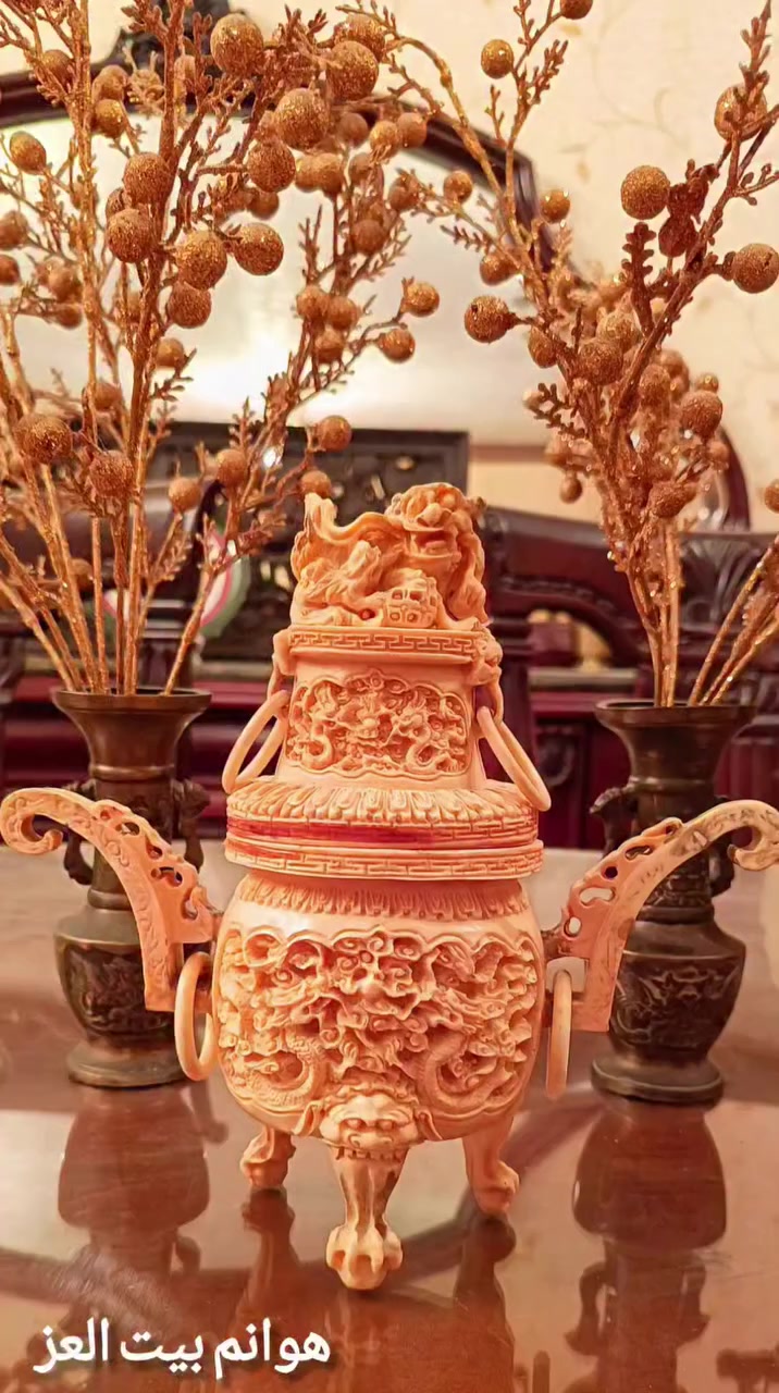 أستغفر الله العظيم، اللهم إني أسالك فيضا من فيوضات فضلك، سبحانك اللهم وبحمدك.
............................

مساء الهنا، يلا بينا نستمتع بالجمال والتحف الفنيه الأصليه.

............................

للبيع بإذن الله:

- فازتين شينواه برونز، قدام جدا جدا أنتيك، تقال ومتان، روعه.

- مبخره عاج شينواه، قديمه جدا أنتيك، مختومه من جوه وبره، شغل يدوي، تفاصيل متنتهيش، تحفه لا توصف، متعوا نظركم.

................................

الحمد لله حمدا كثيرا طيبا، نحمده ونشكره على نعمه وفضله علينا.

يسعد مساكم حبايبي،،،،،،

إستمتعوا معايا، التفاصيل بالفيديو،،،،


**إذا كنت صاحب هذا الإعلان وتريد حذفه لأي سبب، رجاءا أرسل رسالة إلى الدعم الفني**