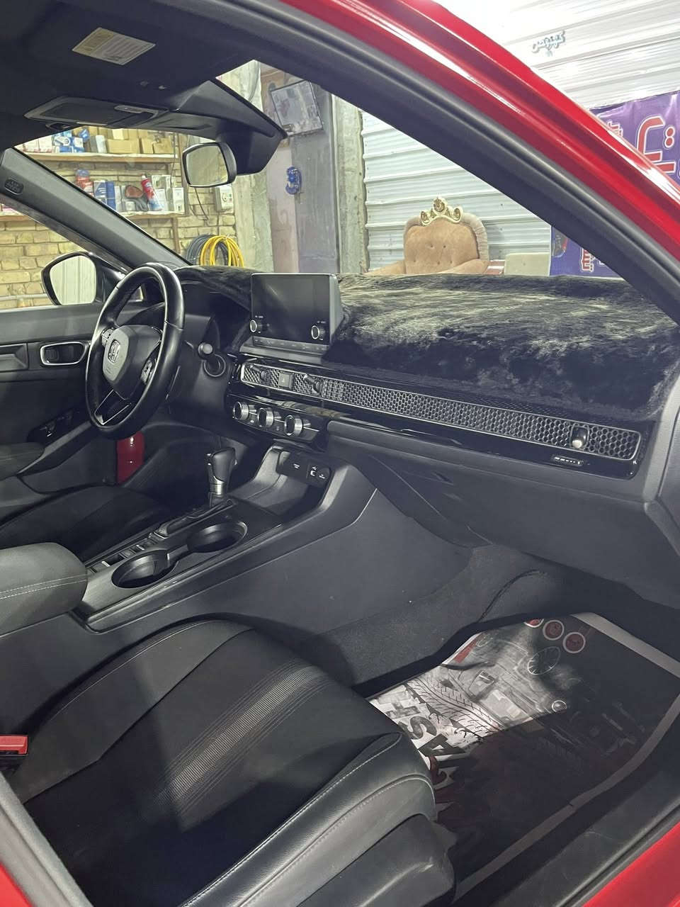 للبيع هوندا سيفك موديل ٢٠٢٤ سبورت  رقم بغداد حره مكينه حجم ٢٠٠٠ ايرباك فقط دركه صبغ بنيد وجاملغ ايسر سياره جاهزه من كلشي مكفوله شواصي ولغد شفتات سرعه ٣ انظمة قياده سايد بريك كهربائي بصمه رادار امامي السعر المطلوب (١٤٣) $ وبيها مجال للمشتري الاتصال على الرقم ***********
