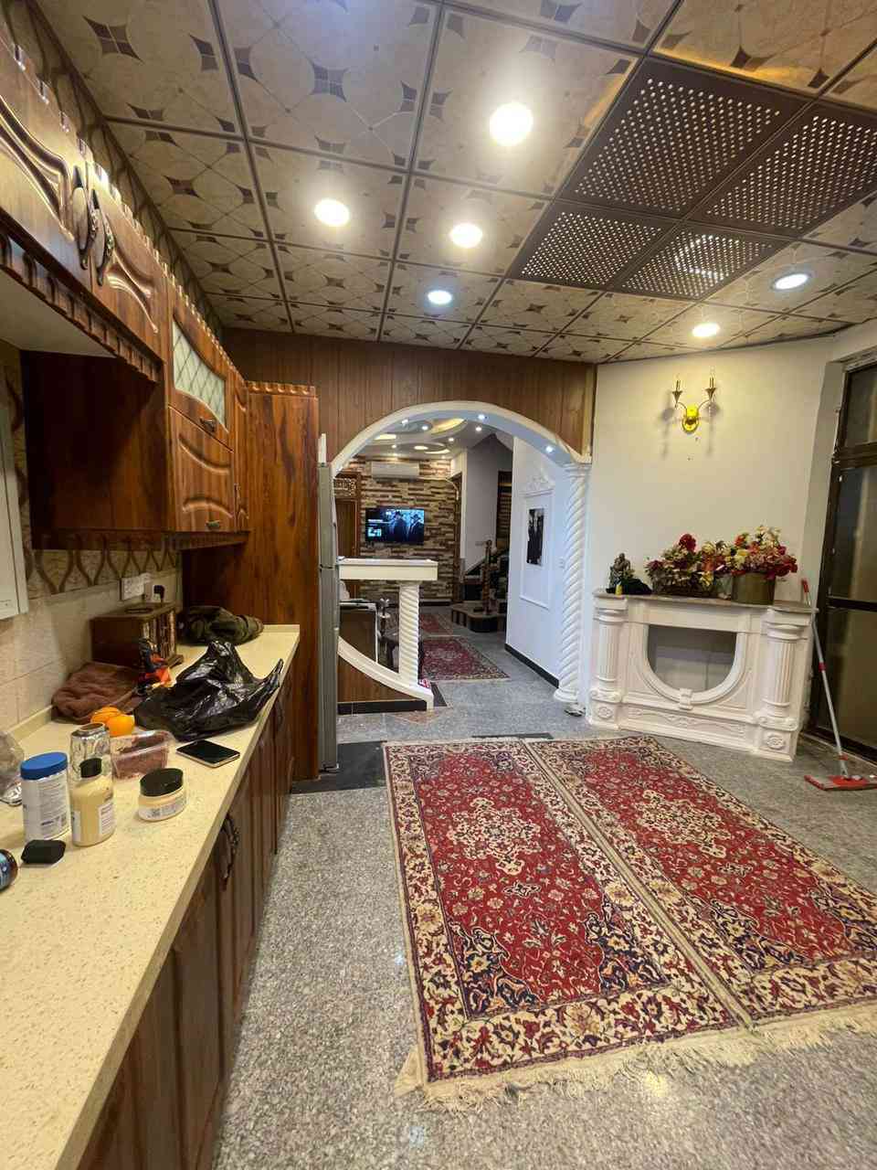 #للأيجار________في____السيدية
#طابق ارضي مساحة 150 متر مدخلين 

#يحتوي غرفتين نوم صالة مطبخ خدمات گراج 

#اجاره 800 

📞 للاستفسار:  

***********
