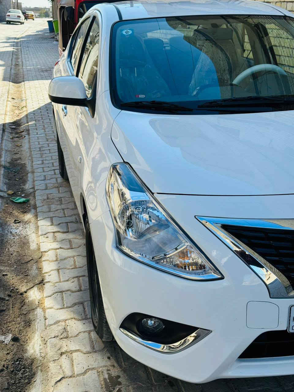 نيسان صني هندي مديل2025 ماشية 6الاف زيرو تبديلة دهن وحدة بيهة ضمان السور 3 سنوات بيهاة قبق جنطة بي بارد قليل ***********السعر141 وبيه.مجال   خابر وبيك خير وتدلل السيارة بسمي صالي شهر من طلعتهة المكان مدينة الصدر
