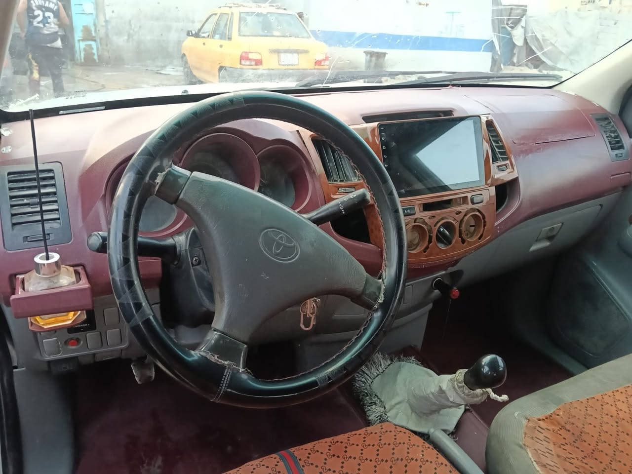 السلام عليكم
سياره  بيكم فلاونزا2006 حداديه گير اكسن تبريد خير من الله السياره باسمي رقم انجليزي بصره جهاز للتحويل مال جناي شاشه اشارات بالمرايه تخم تاير مكاني بصرة الاتصال *********** 
السعر 98 بي مجال 
إني مكلف بلنشر
