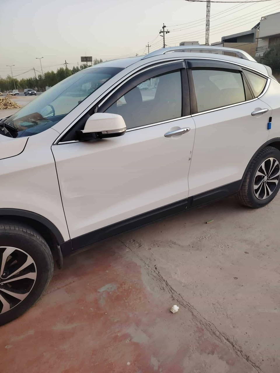 سلام عليكم 
مطلوب يوكن من 2007  بترة اريدها نظيفه رجاء
مراوس بسياره ويه فرق
نوع السياره
فاو بستون 2018 رقم بغداد مكفوله
***********
