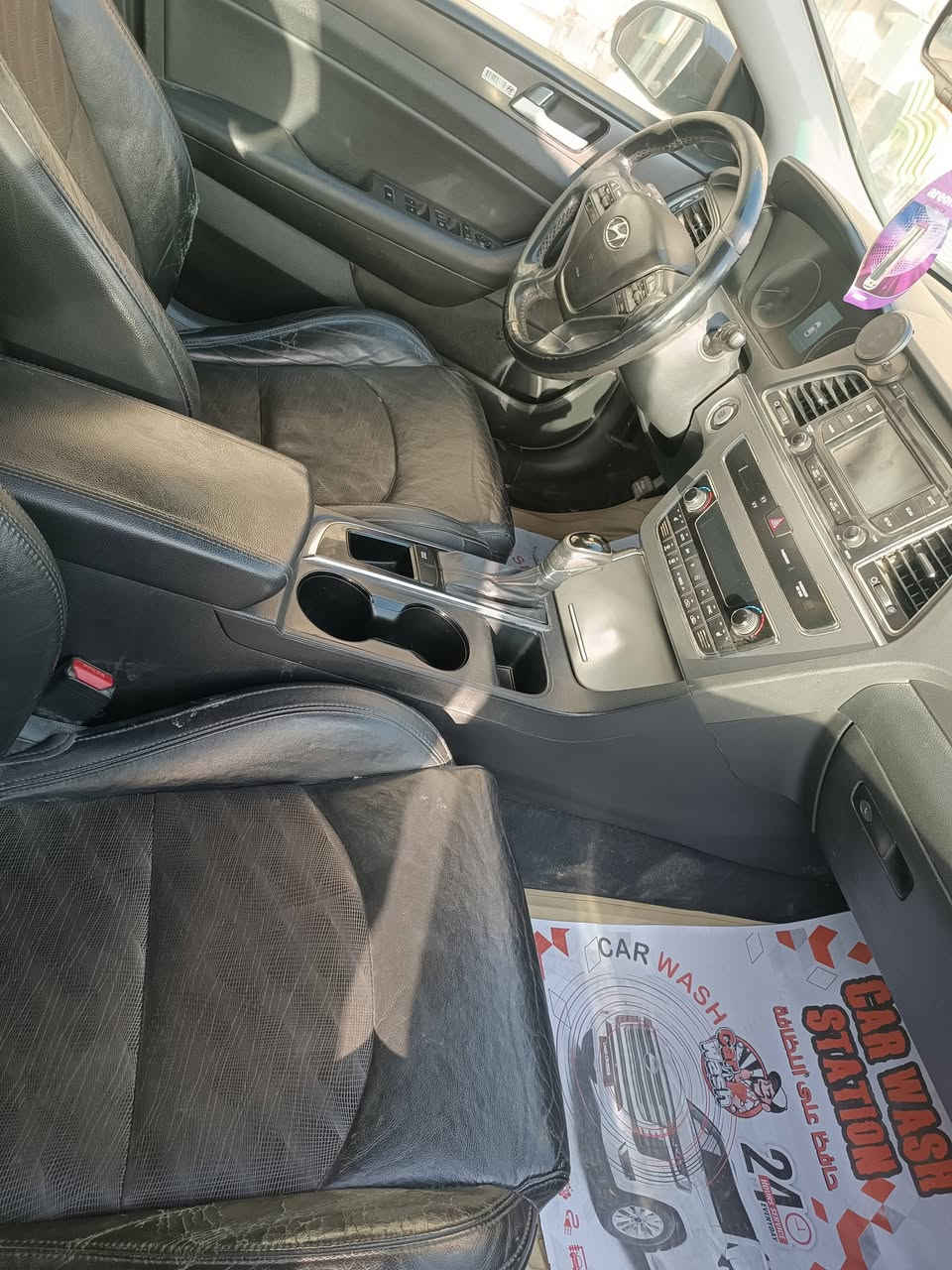 السلام عليكم سوناتا سبورت موديل  2015فول  دبل كزوز كرسي جلد كهربا جنطه ذكيه شاشه جبيره  سياره جديده سبير منازل جاهزه اي نقص مابيها  رقم بابل تحويل مباشر حادث موضح بالصور ماشيه 95 مايل للتواصل *********** السعر 108 ورقه
