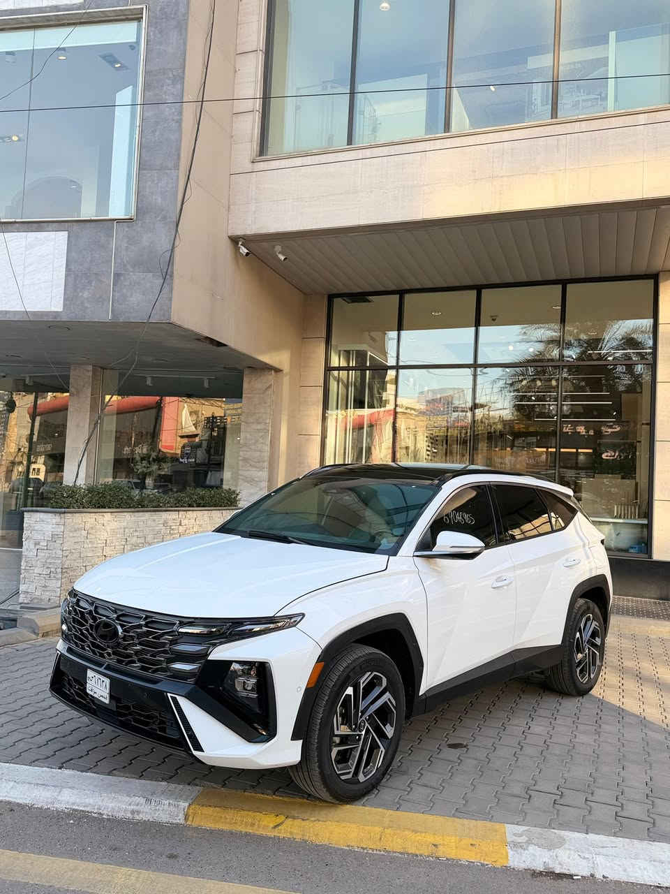 السلام عليكم للبيع توسان 2025 للمتد فول
شاشه جبيره تحكم استيران كامره دوره بصمه 
جلد كشن كهرباء صندوق كهرباء حره بدون رقم
العنوان بغداد زعفرانيه ، الرقم *********** 
السعر 183 وبيه مجال
