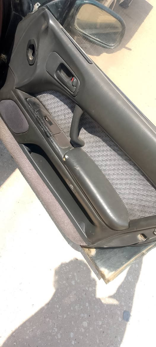 السلام عليكم بطه للبيع موديل 92 رقم بغداد انجليزي باسمي ماكينه وقير جدد طقم تاير جديدا حداديه نظافتها 50% 100 مكان السياره نجف سياره عدله مقفوله من القص سعرها 44 وبيها مجال للشراي ***********
