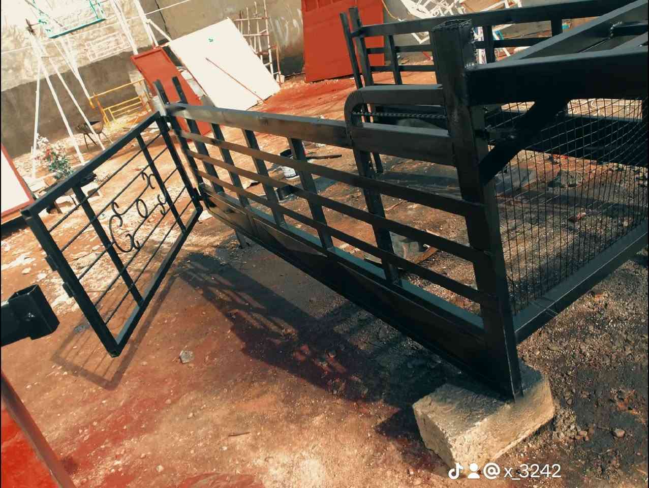 صبغ بانواعه انسب الأسعار درجة اولى هاي صور قبل وبعد الاتصال على رقم ***********
