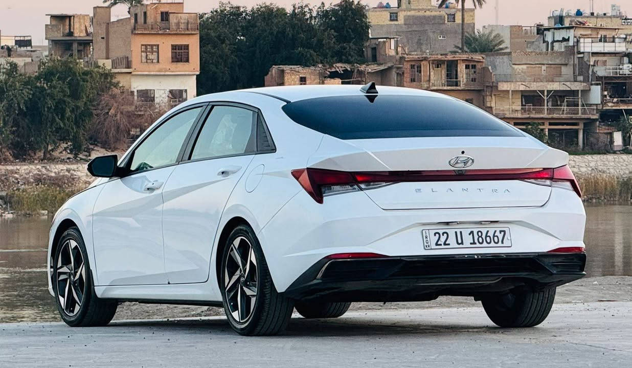 السلام عليكم 
النترا 2023 رقم اربيل بأسمي  تحويل مباشر
الحادث مرفق مع الصور بدون ايرباك جاملغ خلفي وجنطة  
المواصفات : بصمة / لايت LED / تشغيل عن بعد /  رادار امامي / رادار جانبي / شاشة كبيرة / مود درايف / محرك 2000 دوش / ويل كب / جنطة ذكية / تحكم ستيرن / كروس سرعة 
مكاني الشعب

للتواصل والاستفسار : 
***********

 #النترا #سيارات #
