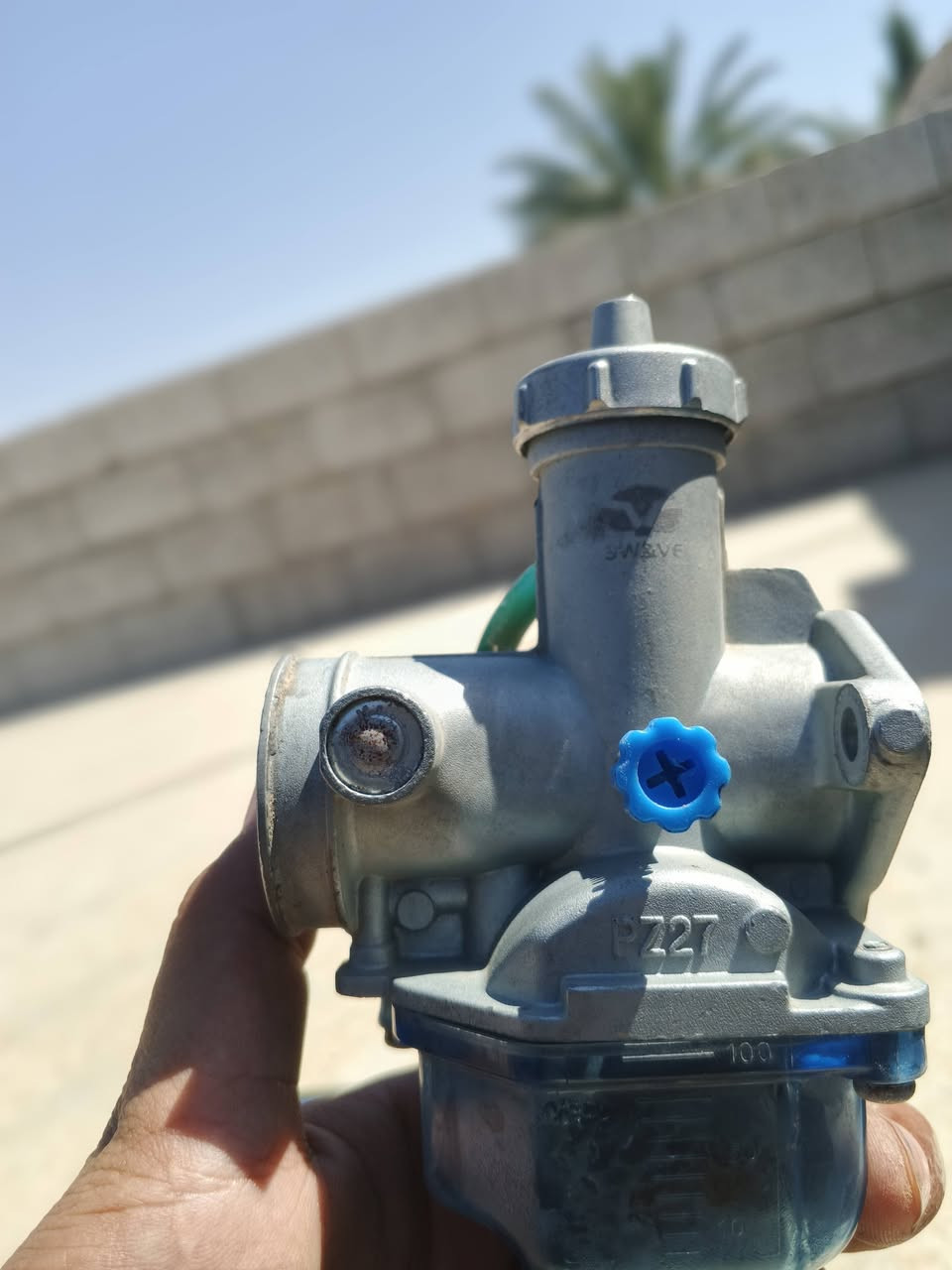ئەم عەشیانە بۆفرۆشتن بێکێشەیە
کابێتە ۲٥۰ کەویار لۆکە 
کابرێتە ۲۰۰سپۆڕت
کابێتە ۱٥۰ 
شۆێنە شەحن
لایتی زینۆن عەدەسە
ساڵەنسەی کاتم 
سنوقی بان ماتۆڕ بۆ هەموو ماتۆڕی ئەگونجی
***********

