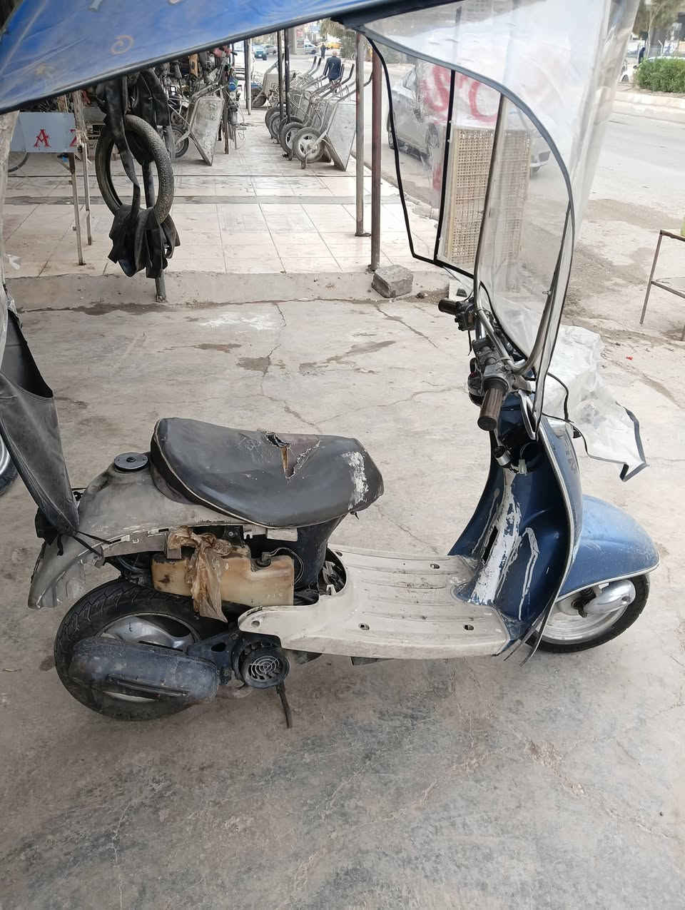 سلام عليكم عبد الحليم للبيع كل عيب مابي محرك شاف هورن شغال سعر 250وبي مجال عنوان كركوك 
***********////***********
