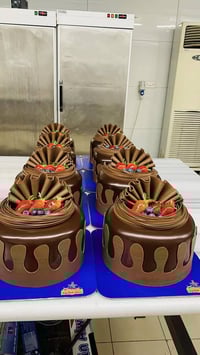 كورسات بيستري • كيك ومعجنات • شيفات مساعدين