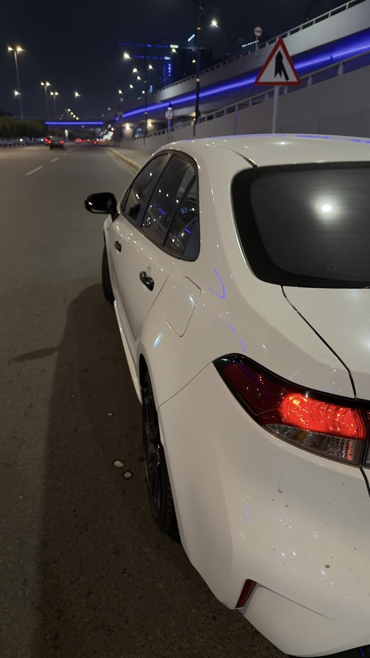 كورلا هايبرد 2025 فئه S بلاك ادشن الفول
ماشية 12 الف كيلو كفالة عامة 

بس بلجنطة بيها بارد اقل الاصبعين 

رقم بغداد الجديد تحويل مباشر

مكان السيارة : بغداد الكاظمية

تواصل : ***********

السعر  : 172$

سيارة بعدها بوضع شركة

كاعيات بعدها بالجيس 

مواصفات ال S معروفة

داخل اسود + محرك 1800 هايبرد HEV 

سياره كت كامل بلاك ادشن بلادي داخل مطعم بكاربون فايبر 

بصمة دخول بصمة ابواب بصمة تشغيل 

ويل كب اسود حجم 17 اسود  

شاشة جبيرة تدعم ابل كار بلي 

 سلايد روف ( فتحة سقف ) دشبول دجتل كامل سايد بريك بصمة اوتو هولد درايف مود وضعيات قيادة ويل جبير حجم … وبعد اهواي مواصفات 

ااسيارة نضيفة كلش واتسعمال فقط للدوام
